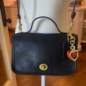 New Coach Vintage 🖤Casino Black🖤+ New Coach Bag Charm ♥️